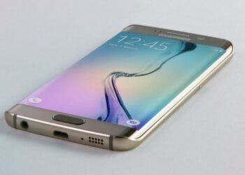 Dalam kongres tersebut, Samsung Galaxy S6 Edge pula dianugerahi Telefon Pintar Terbaik 2015. Foto -pc-tablet.com
