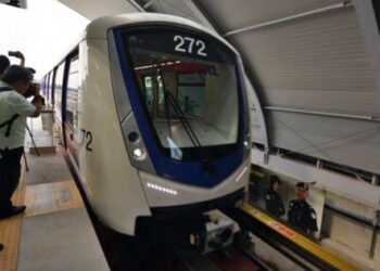 Gerabak tren baru model  Bombardier Innovia Metro 300 untuk laluan LRT RapidKL ke Kelana Jaya. SUMBER: paultan.org