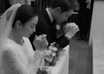 Pasangan Rain dan Kim Tae Hee selamat dikahwinkan di sebuah gereja katolik semalam pada tanggal 19 Januari 2017. Sumber: Dramafever