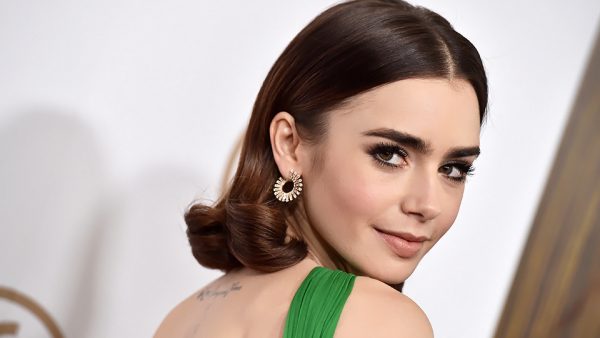 Lily Collins. Sumber: stylecaster.com